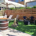 Harry's House Con Piscina Privata Сан-Теодоро