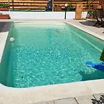 Дом отдыха Harry's House Con Piscina Privata *