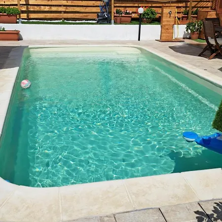 Hébergement de vacances Harry's House Con Piscina Privata *