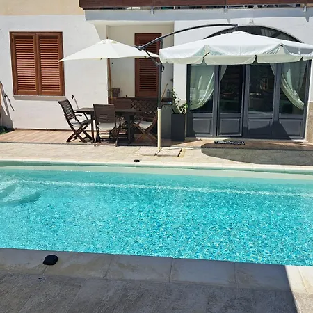 Harry's House Con Piscina Privata San Teodoro (Sardinia)
